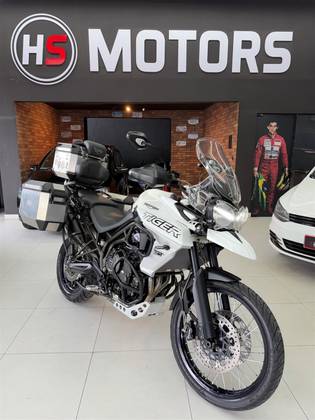 TRIUMPH TIGER 800 XCA 